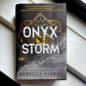 Onyx Storm Book by Rebecca Yarros